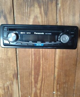 radio do auta panasonic