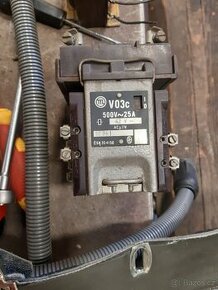 Stykač 500V 25A