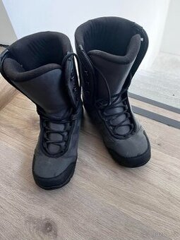 Boty na snowboard