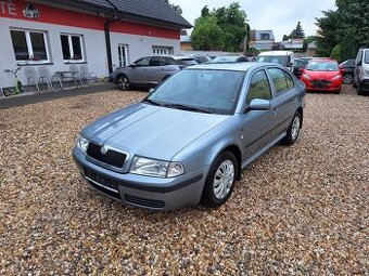 Škoda Octavia 1.6 MPi 75KW Automat, Ambiente