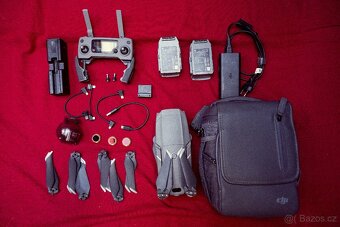 DJI Mavic 2 Zoom Fly More Combo (baterie cykly: 21, 22, 25)