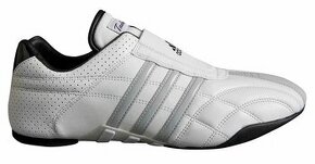 Prodám Budo boty adidas adiLux vhodné na sálové sporty-vel40