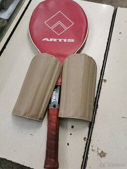 Retro tenisová raketa,Artis, fotbalové chrániče