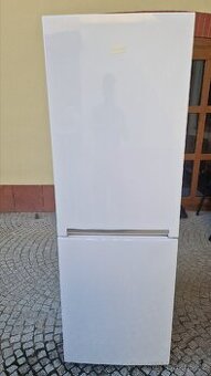 Prodám lednici s mrazákem zn. Beko