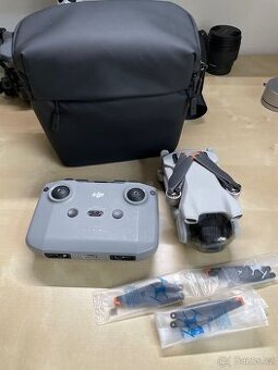 Dron Dji mini 3