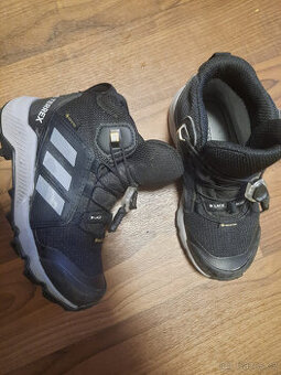 Dětská obuv adidas Terrex Mid GTX vel. 28 (US 10K)