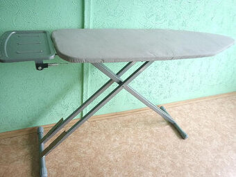 Žehlící prkno Siguro, stříbrné