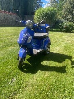 Elektrická trikolka