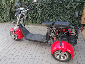 DVOUMÍSTNOU ELEKRTO TŘÍKOLKU