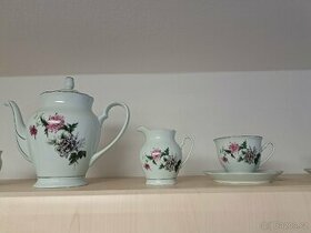Starší nepoužívaný keramický čajový servis