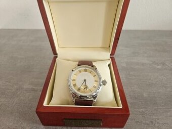 Náramkové pánské hodinky