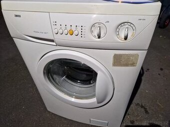 Zanussi pracka bocni plneni