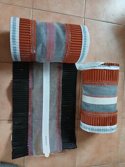 Pás hřebenový a nárožní 390 cihlově červená - 2ks