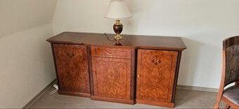 Komoda masivní - délka 170 cm