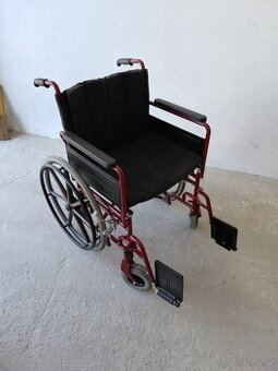 Invalidní vozík