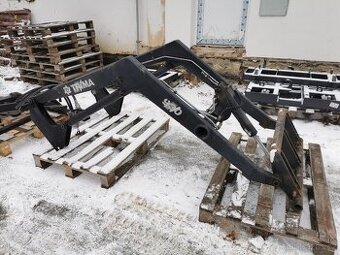 ČELNÍ NAKLADAČ NA ZETOR 7045 S LOPATOU