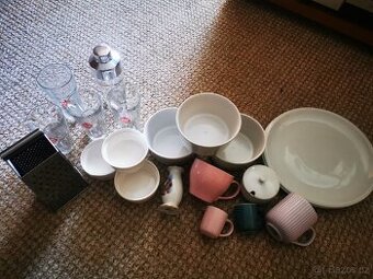 Sada nádobí viz foto