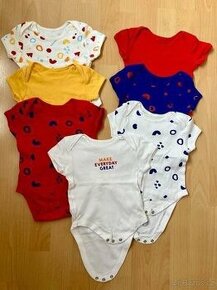 Balík 37 ks oblečení pro holčičku vel. 83-86