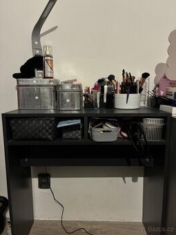 Konzolový stolek - 1