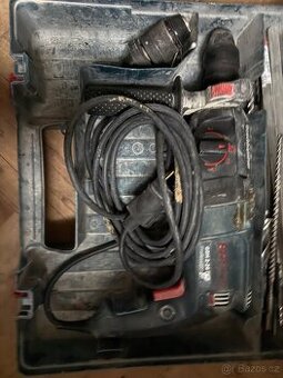 Prodám vrtací kladivo Bosch GBH 2-26 DRF