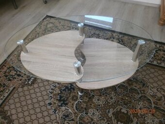 Konferenční stolek