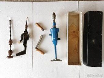 Různě staré ruční vrtačky