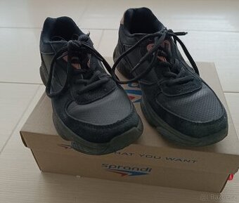 Sportovní boty, Sprandi, vel. 33 a 34