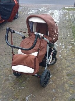 Dětský kočárek