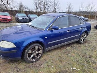 VW Passat sedan díly
