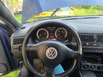 Budíky Sport chromové budíky polodot golf IV Bora