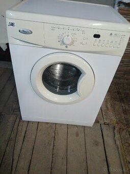 Pračka Whirpool 5kg 1200ot