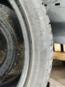 Zimní pneu Hankook vzorek 7.mm. 1KS.245/45 R20