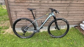 Scott scale 920 vel M karbon 10.9 kg