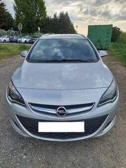 Opel Astra Sports Tourer 1.6 CDTI, 81 kW, 2015