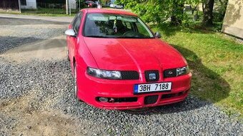 Prodám Seat Leon 1.9tdi 110 kW Topsport - 1