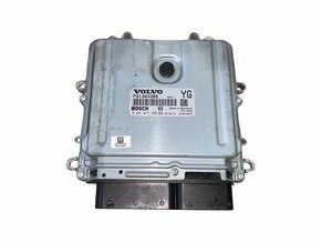 Řídící jednotka motoru D5244T14 P31303388 Volvo V70 2010