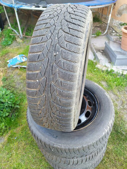 Zimní pneu na discích 195/65 R15, rozteč 5x100