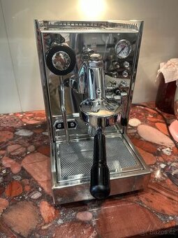 Kávovar QuickMill Alexia Evo s hlavou E61