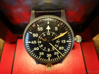 Pozorovací hodinky LACO FL2383 z roku 194345 - vojenské hodi