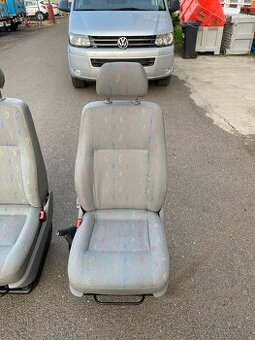 Vw transporter t5 pilotky