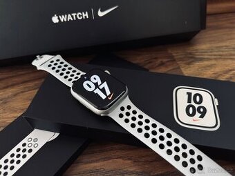  Apple Watch 7 silver 45 mm Nike series, top stav