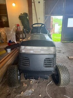 Zahradní traktor Yard Pro 12hp92 - 1
