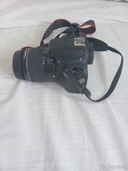 Canon EOS 100D