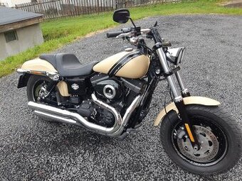 HARLEY DAVIDSON FAT BOB r.v. 2015