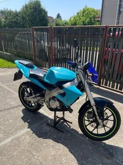 Derbi GPR 125 Nude (rok 2004) 2T (A1 ŘP)