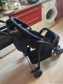 Sportovní kočárek