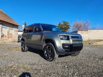 Land Rover Defender 110 P400, 2021, 1. majitel, plná výbava