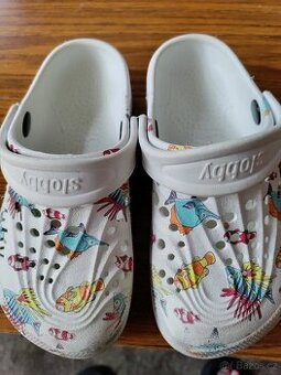 Nové lehké Crocs pantofle vel.30