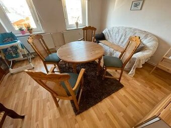 Stůl jídelní kulatý rozkládací a 4 židle, borovice