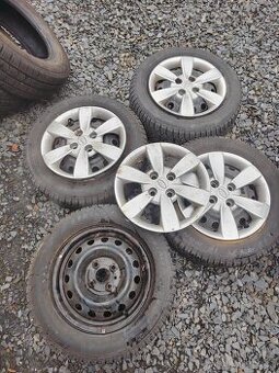 Prodám zimní kolo 14 kia Rio 4x100 zimní pneu 185/65/14